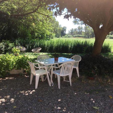 Appartement Dans Un Mas Provencal Istres Exterior foto